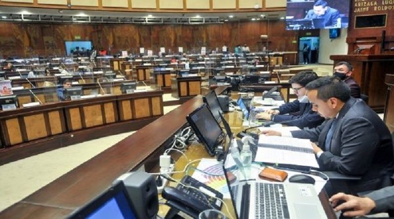 Asamblea Nacional de Ecuador debate informe sobre crisis carcelaria