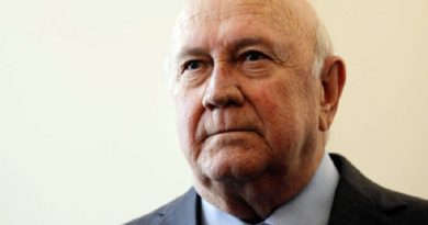 Falleció Frederik de Klerk, el último presidente del apartheid en Sudáfrica