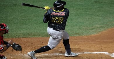 Leones liquidó 9-4 a los Tiburones en el Fórum de Macuto