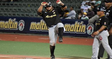 Tigres le propinó una paliza 15-4 a los Caribes en Puerto La Cruz