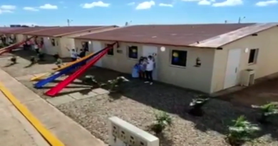 Familias de Nueva Esparta estrenan 54 viviendas en urbanismo Villa del Dátil de la GMVV