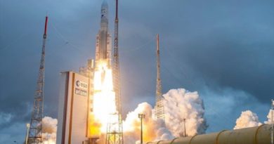 Despega con éxito el James Webb, el mayor telescopio jamás enviado al espacio