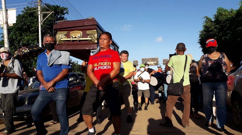 Al ritmo de El Calipso pueblo de El Callao despide a Jorge Clark Wallace