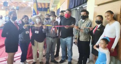Gobernación Bolivariana da inicio a la ExpoMérida Navidad 2021