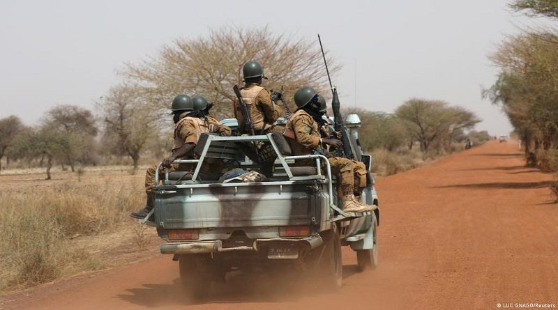 Al menos 41 muertos deja ataque a un convoy en Burkina Faso