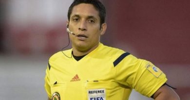Jesús Valenzuela fue galardonado como el mejor árbitro del 2021