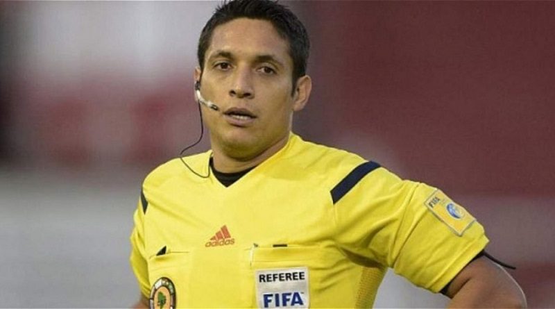 Jesús Valenzuela fue galardonado como el mejor árbitro del 2021
