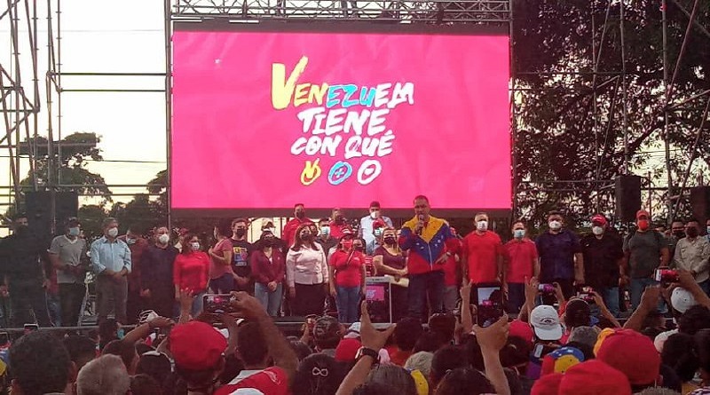 En medio de multitudinaria presencia popular: Jorge Arreaza inscribe ante CNE la candidatura de la Patria para la Gobernación de Barinas