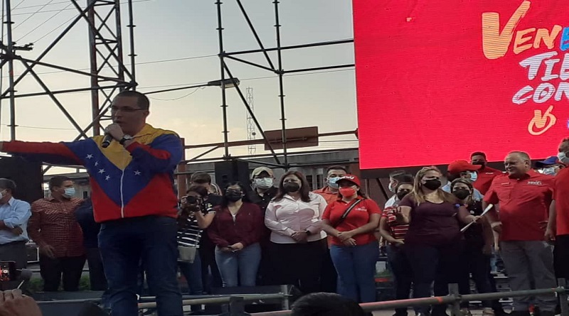 En medio de multitudinaria presencia popular: Jorge Arreaza inscribe ante CNE la candidatura de la Patria para la Gobernación de Barinas