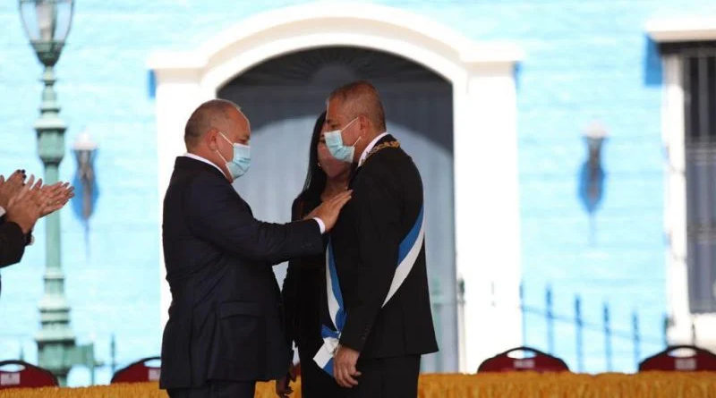 Realizan acto de juramentación de Ángel Marcano como gobernador de Bolívar