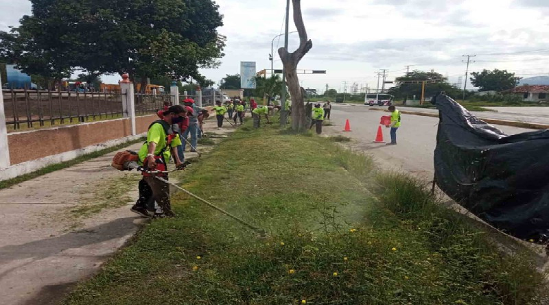 Carabobo Te quiero cumple jornada de saneamiento en Parque Santa Ana de Morón