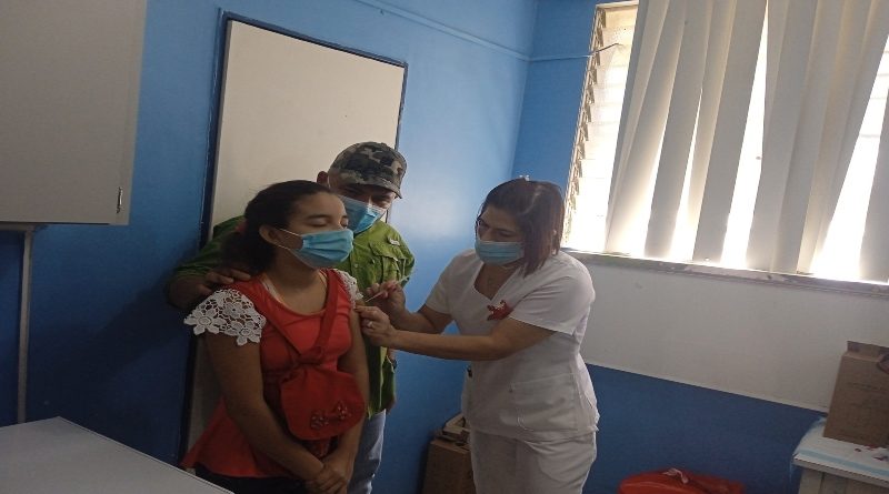 Desarrollan jornada de vacunación masiva contra la COVID-19 en Lara