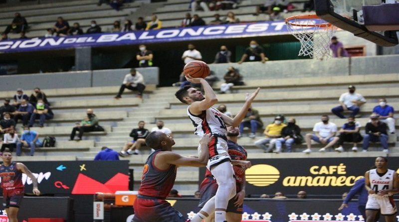 Cocodrilos sigue indetenible al vencer 87-69 a los Diablos