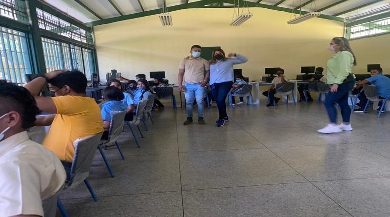Entregan rehabilitadas 62 escuelas en Barinas