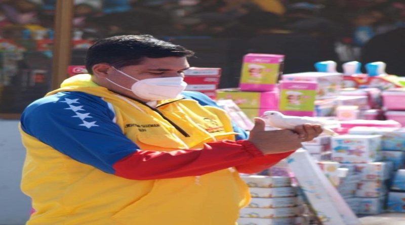 Abordajes con regalos navideños se extienden en las parroquias de Mérida