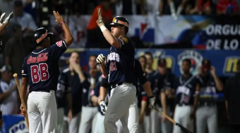 Leones barrió la serie particular ante los Tiburones