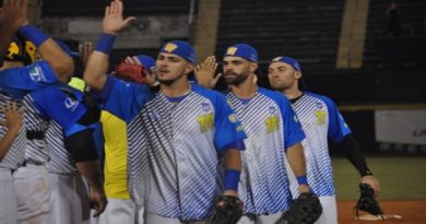 Magallanes se afianza en la cima al superar 3-1 a los Tigres