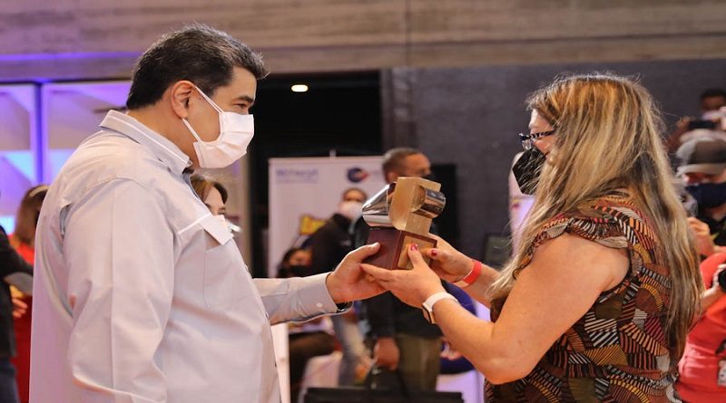Entregan 30 premios de excelencia en Ciencia, Tecnología e Innovación 2021