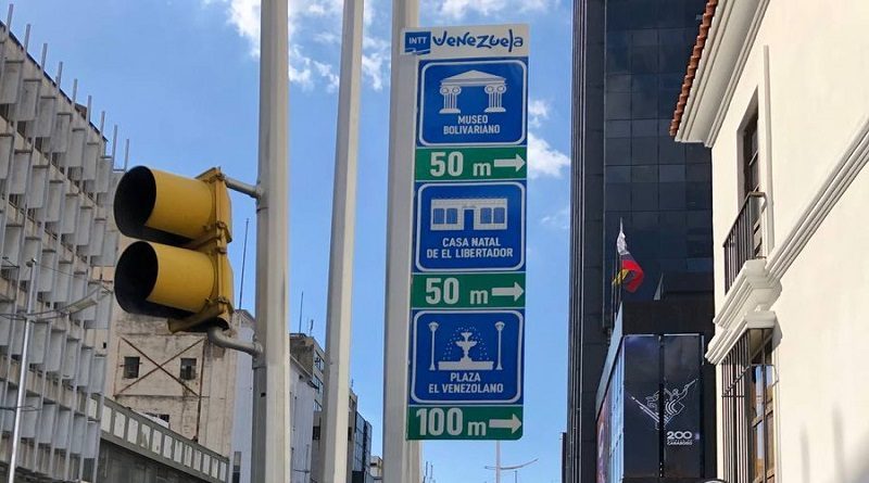 Instalan 12 puntos de señalización turística en Caracas