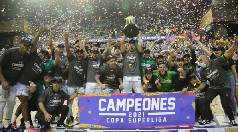 Guaiqueríes campeón de la Copa Superliga al derrotar 79-76 a los Trotamundos