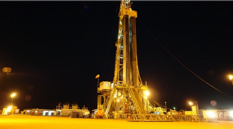Libia pierde más de 300 mil barriles de petróleo por día tras bloqueo de yacimientos