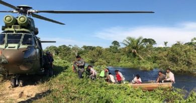 Rescatan a 79 damnificados por inundaciones en Bolivia
