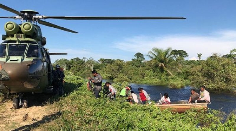 Rescatan a 79 damnificados por inundaciones en Bolivia
