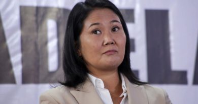 Keiko Fujimori durante una conferencia de prensa, en Lima, Perú, 10 de junio de 2021 (Liz Tasa / Reuters)
