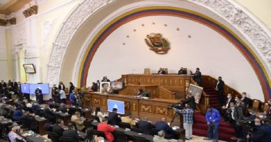 Gobierno Nacional asegura que para el 2022 se estará privilegiando el bolívar por encima de otras monedas