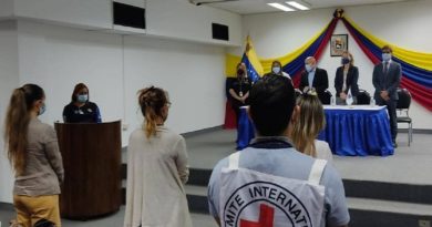 entrega de insumos de bioseguridad, aires acondicionado y cavas, así como la restauración del área operativa del Servicio Nacional de Medicina y Ciencias Forenses (Senamecf),