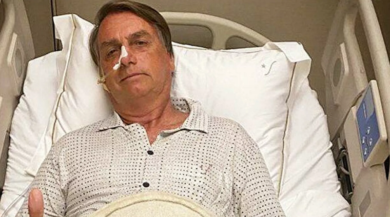 El presidente de Brasil, Jair Bolsonaro, hospitalizado de emergencia por una posible obstrucción intestinal, Sao Paulo, Brasil,  el 3 de enero de 2022  (Sputnik Mundo / Foto : Twitter / Jair M. Bolsonaro)