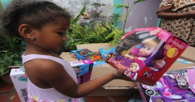 Ministerio de Cultura entregó juguetes a niños y niñas de Curiepe