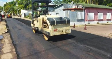 Instalan 330 toneladas de asfalto en Amazonas