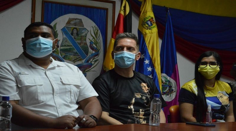 Emprendedores de Miranda participan en jornada de Parlamentarismo de Calle