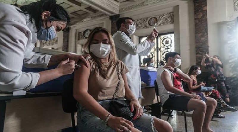 Brasil registra cerca de 100 mil casos de la COVID-19 en 24 horas