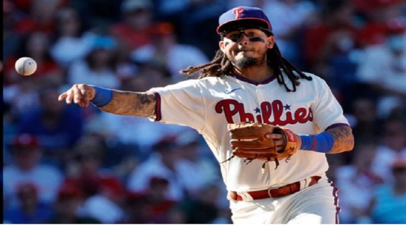 Freddy Galvis podría quedarse con la segunda base de la pelota nipona