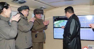 Presidente Kim Jong Un, presencia en el terreno el lanzamiento experimental de misil hipersónico (Foto ACNC)