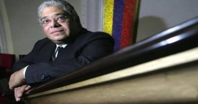 Venezuela rinde homenaje al abogado del pueblo Carlos Escarrá a 10 años de su siembra