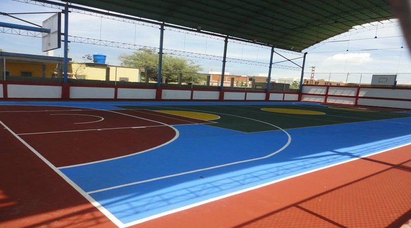 Recuperación de cancha deportiva beneficia a más de 2 mil personas en Falcón