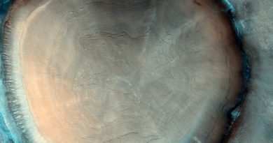 Agencia Espacial descubre cráter con anillos concentricos en Marte