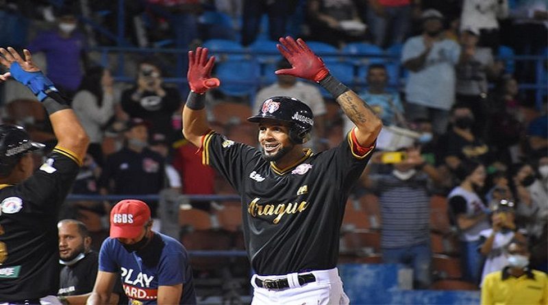 “Cafecito” Martínez guio triunfo de Tigres 8-5 ante Cardenales  