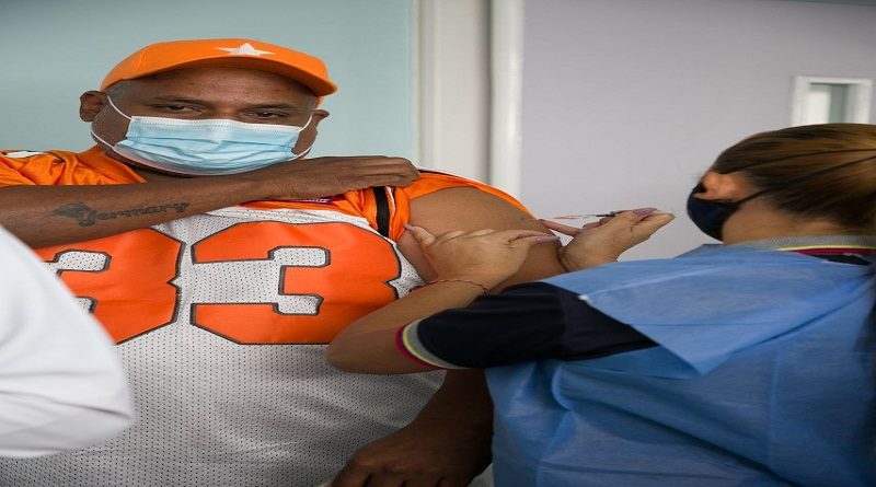 Activan proceso de vacunación de refuerzo contra la COVID-19 en El Valle