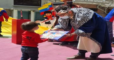 Niños y niñas venezolanos en Bolivia recibieron a Los Reyes Magos