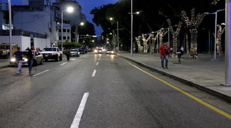 Supra Caracas diariamente entrega una ciudad limpia y transitable