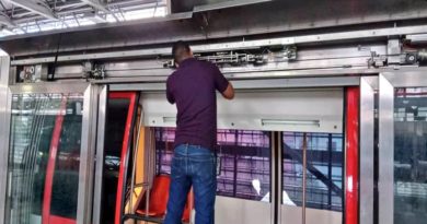 Realizan mantenimiento a las puertas estación 5 de julio de CableTren Bolivariano