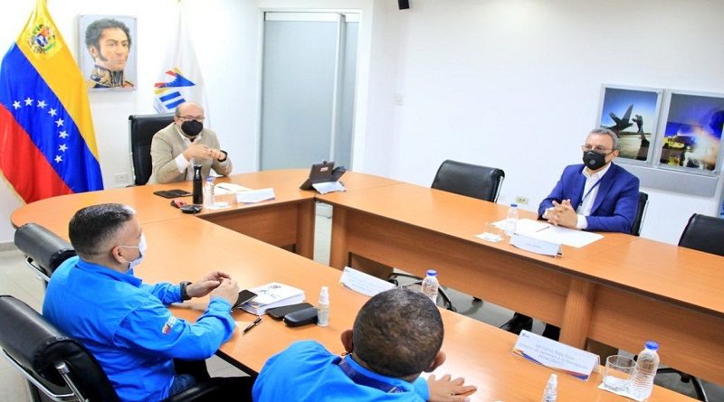 Analizan aspectos de bioseguridad y económico del sector aeronáutico