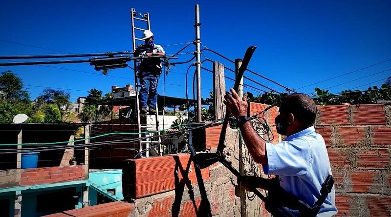 Restituyen servicio de telecomunicaciones a 600 suscriptores en La Guaira