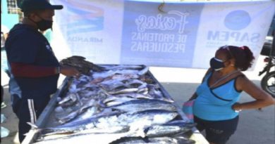 Feria del pescado beneficia a comunidades de Miranda