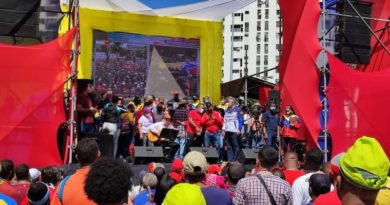 Gobierno Bolivariano se moviliza junto al pueblo para conmemorar los 64 años del 23-E