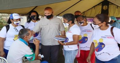 Más de 350 puntos de vacunación se encuentran activos en los 15 municipios de Guárico (fotos: Angelo Navarro (ECS-Unerg)